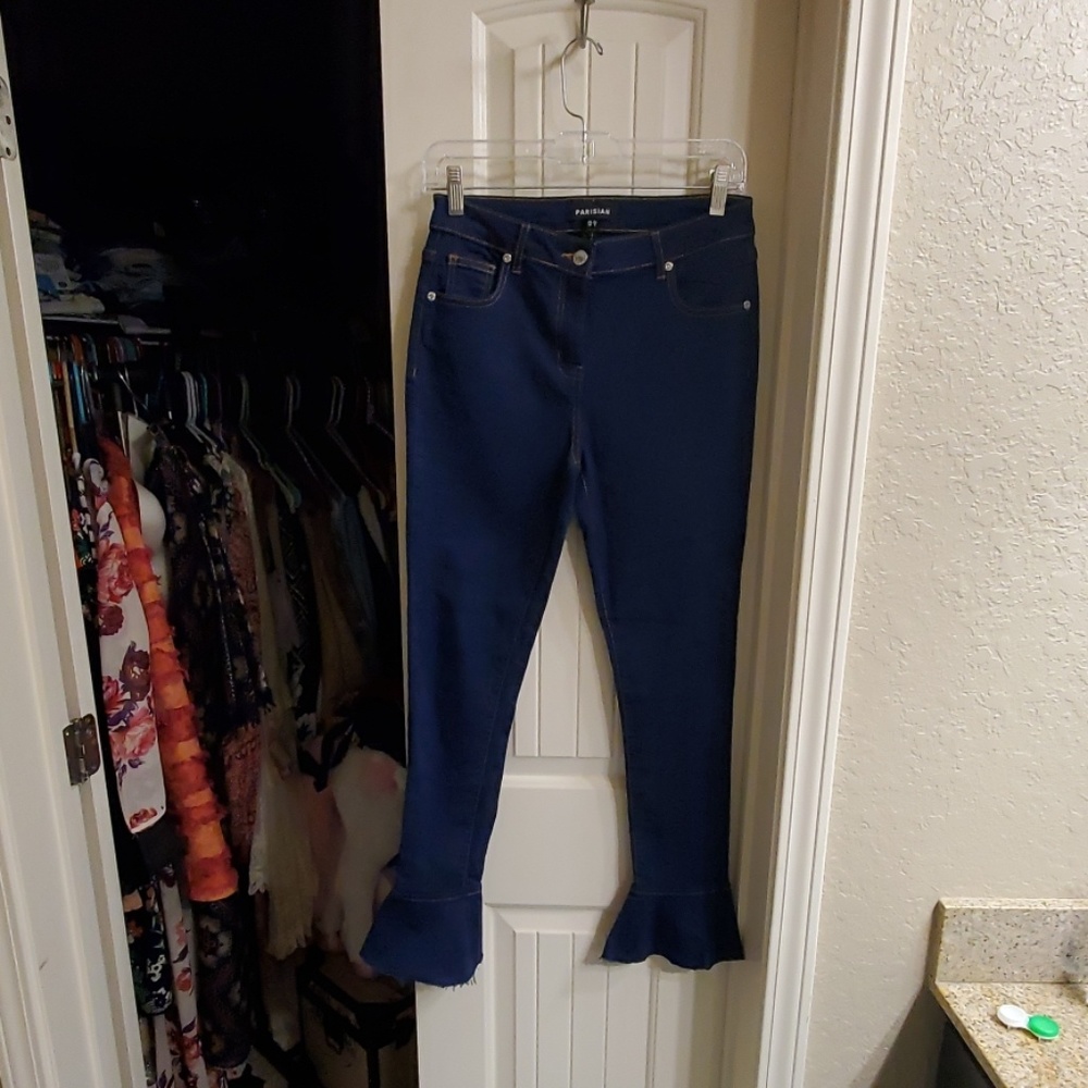 Parisian form fitting jeans